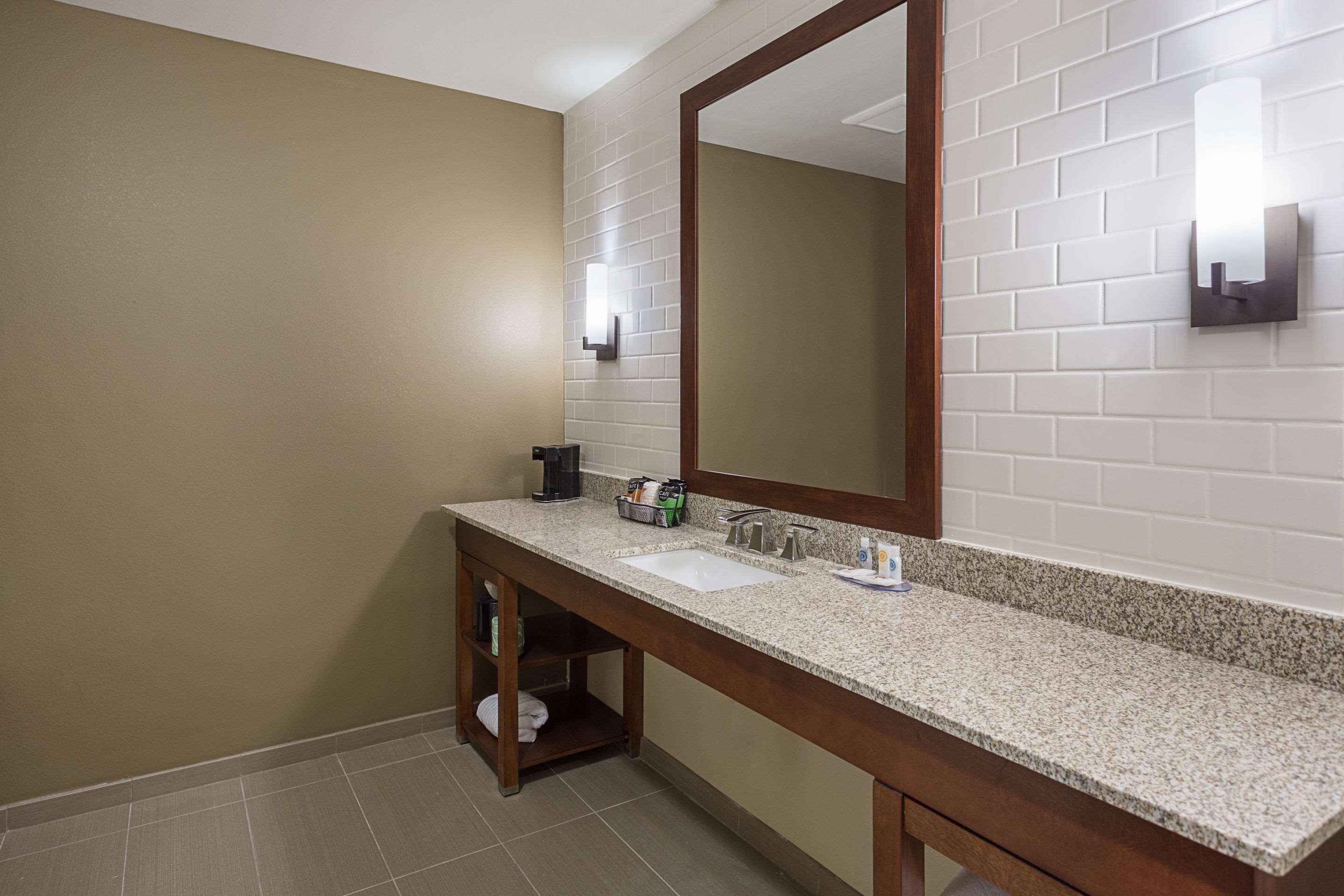 Comfort Inn & Suites Zachary Екстериор снимка
