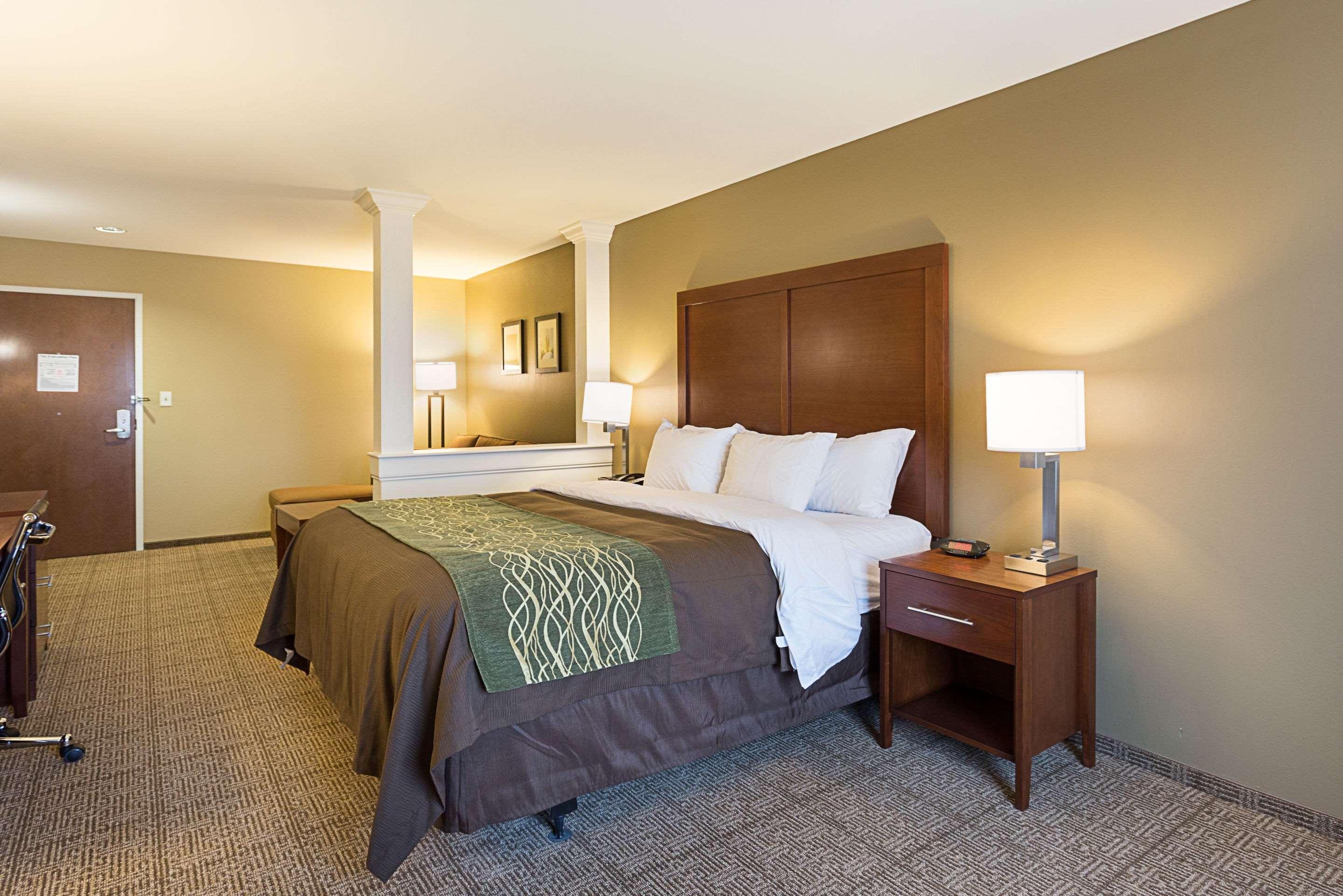 Comfort Inn & Suites Zachary Екстериор снимка