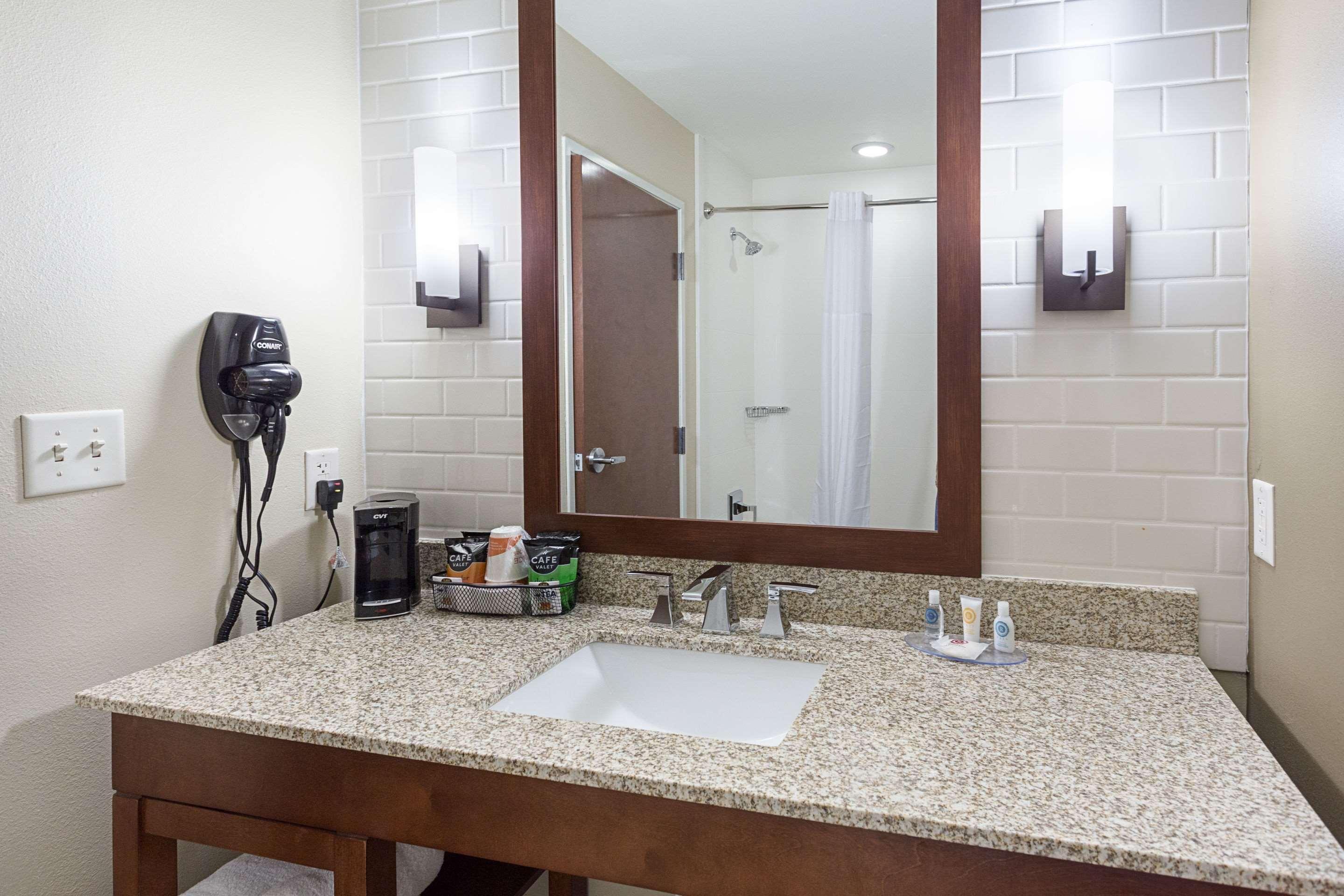 Comfort Inn & Suites Zachary Екстериор снимка