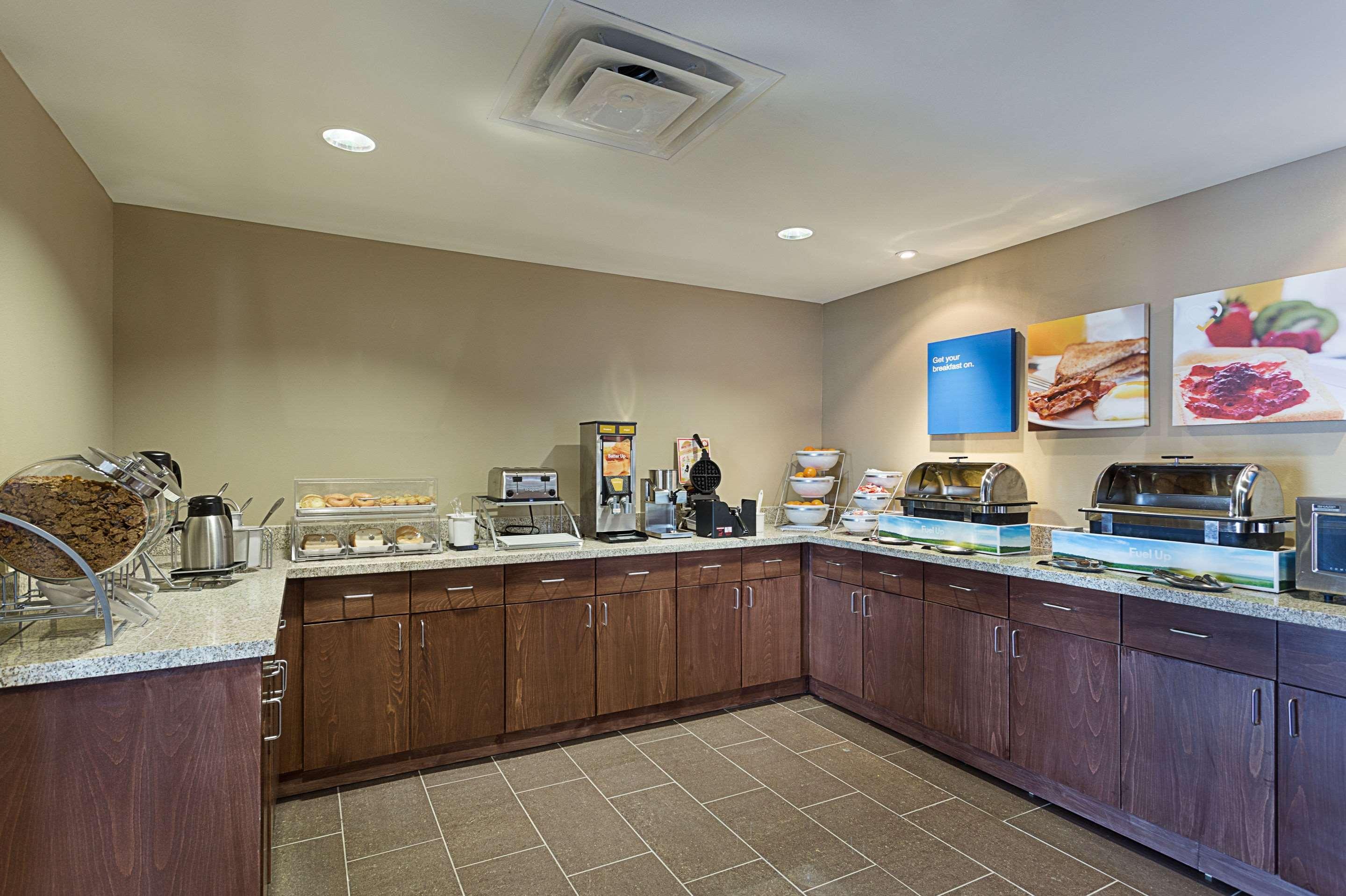 Comfort Inn & Suites Zachary Екстериор снимка